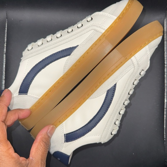 Size 7.5 - Nothing New Saga One Sneakers Blue/White Wmns, Gently Worn, Great - Picture 7 of 10